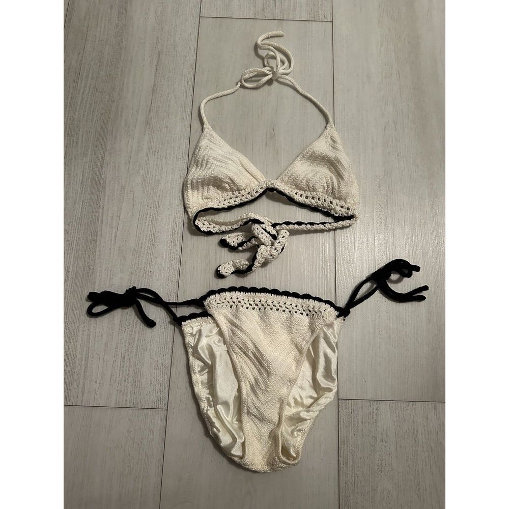 NWOT Vintage Victoria's Secret Crochet Bikini Sz S (top) M (bottom) Ivory Black‎